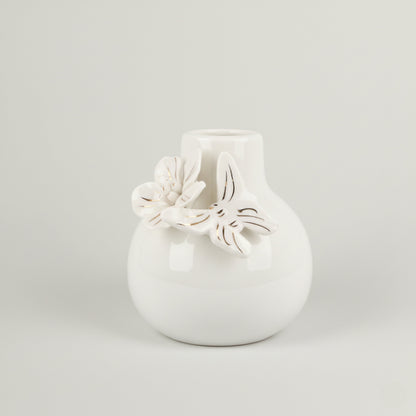 Blanc Butterfly Fleur de Lis