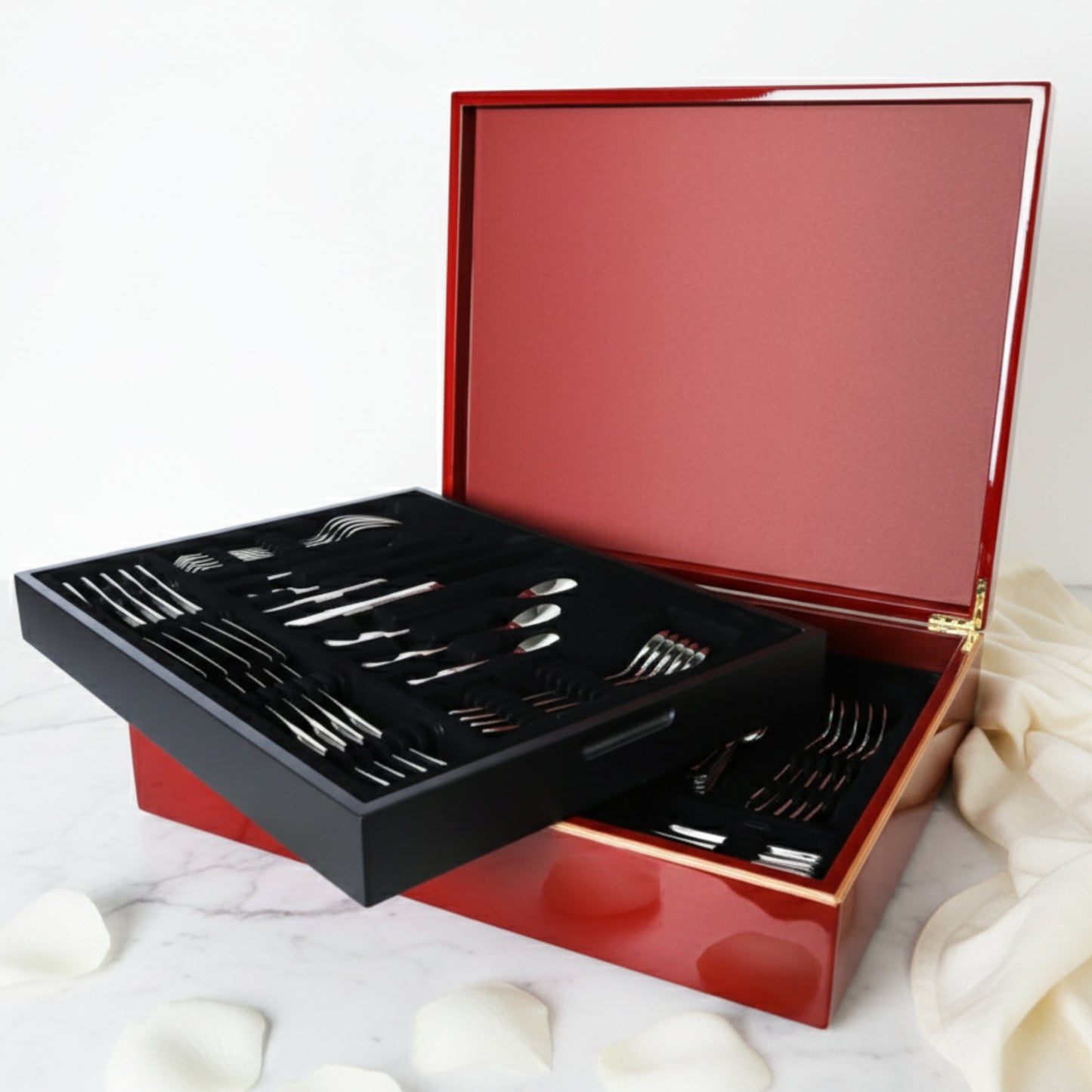 Sottile Cutlery Set in Wooden Box (84 Pcs) Fleur de Lis