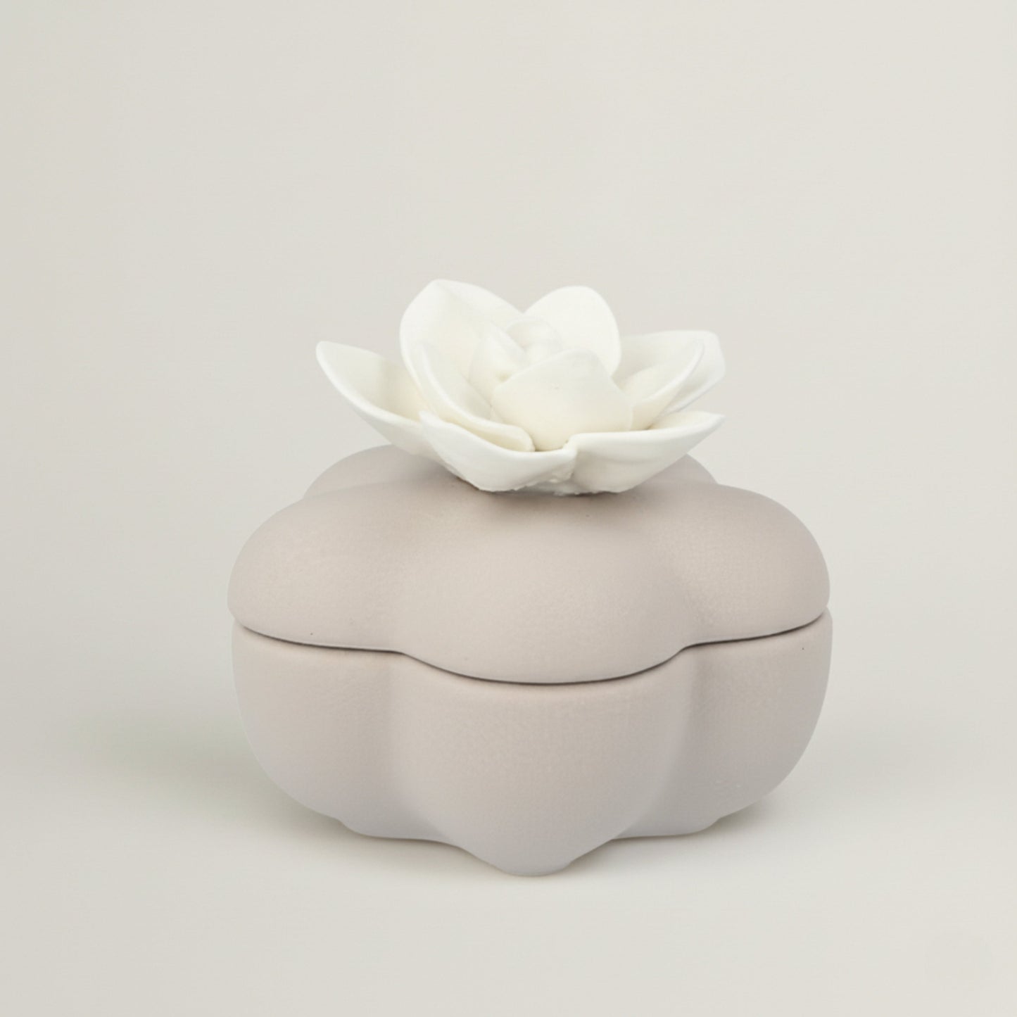 Earthy Lotus Fleur de Lis