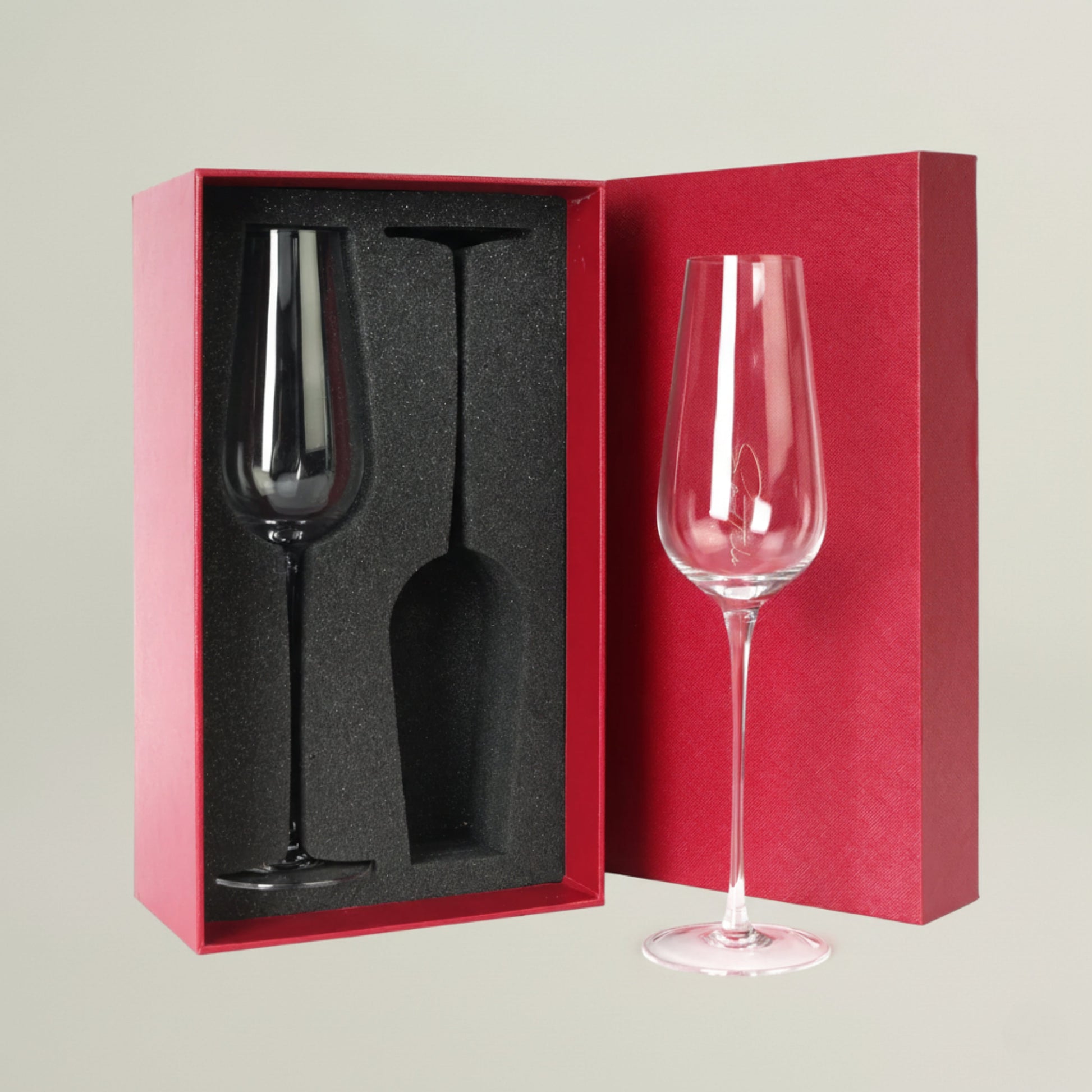 Set of 2 Elegant Flute Glasses Fleur de Lis