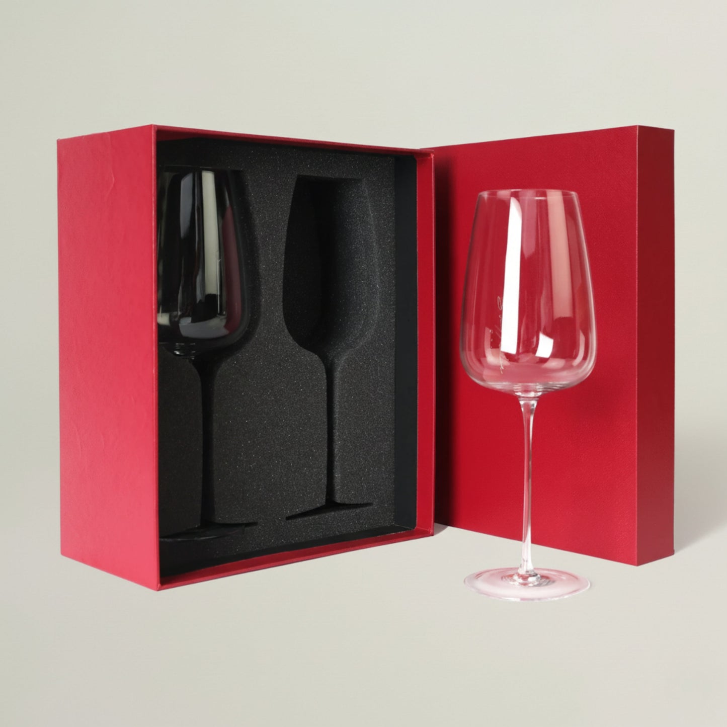 Set of 2 Elegant Wine Glasses Fleur de Lis