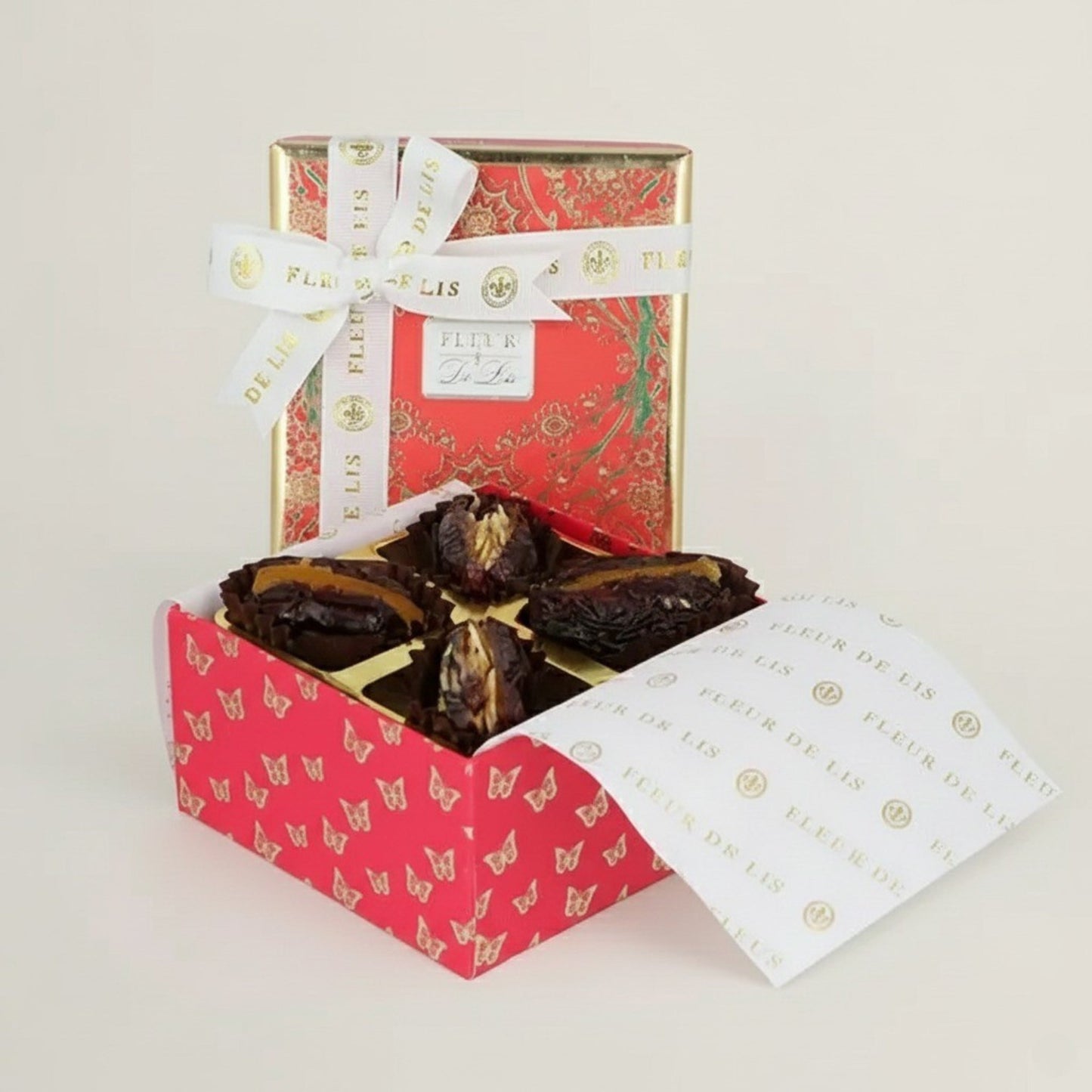 Surprise Box – 4 Assorted Arabic Dates Fleur de Lis