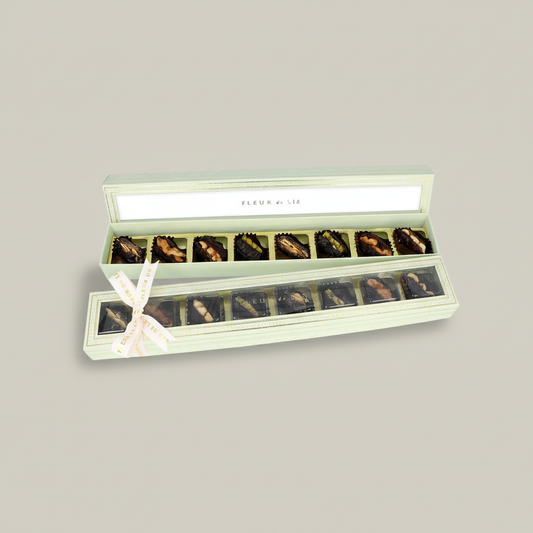 Surprise Box – 4 Assorted Arabic Dates (8 Pcs) Fleur de Lis