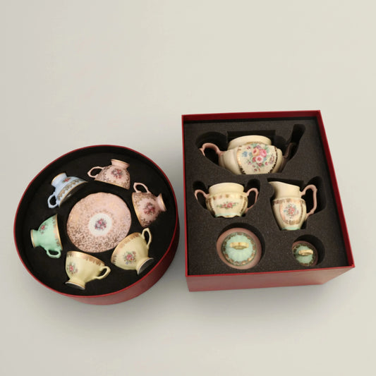 Tea Cup & Saucer Set Fleur de Lis