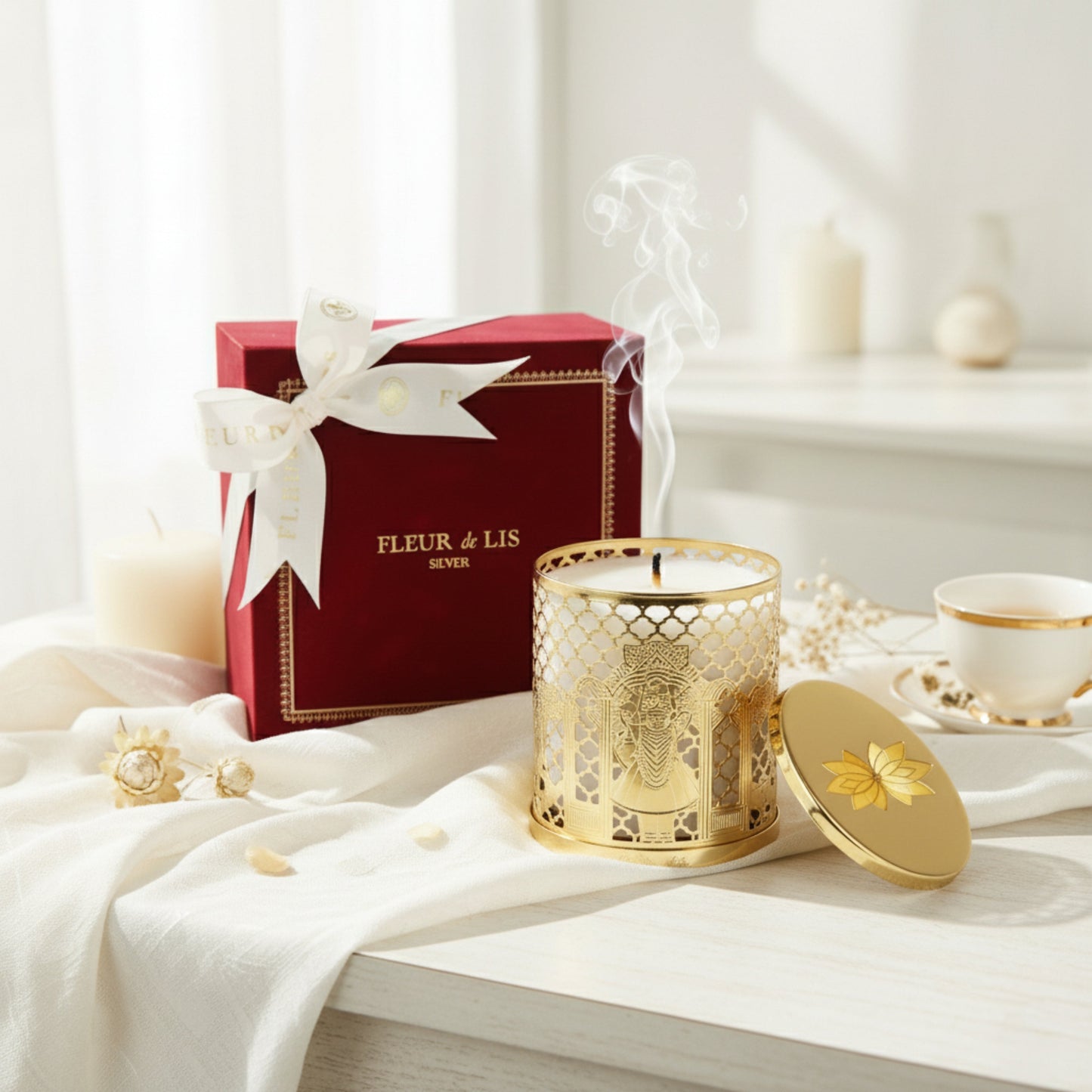 Lattice Candle – Shreenathji Gold Fleur de Lis