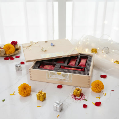 L' Original Fleur de Lis