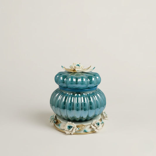 Azzure Cresta Fleur de Lis