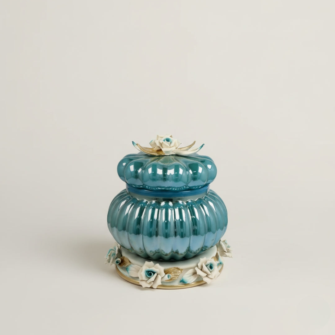 Azzure Cresta Fleur de Lis